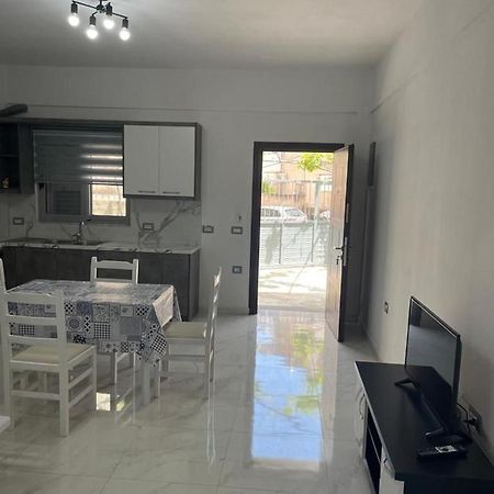 Taku Apartment Sarandë 외부 사진